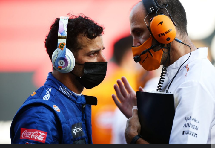 McLaren CEO Zak Brown's criticism of Daniel Ricciardo makes the F1 world go Berserk