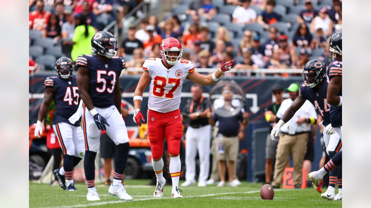 Patrick Mahomes Throws in Preseason Game Makes NFL World Erupts as it measure almost...