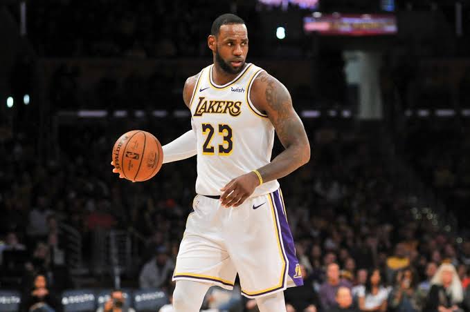  LeBron James posts cryptic tweet just hours after....