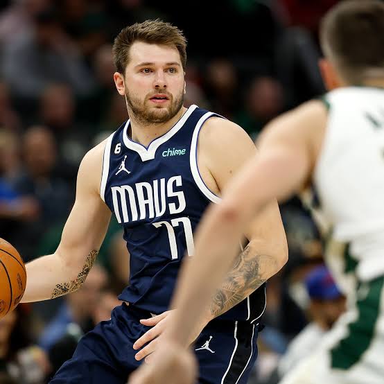 Luka Doncic sends bold Mavs warning to...