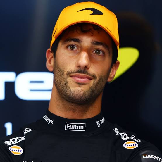 Unlike Sebastian Vettel, Daniel Ricciardo’s Girlfriend Heidi Berger...