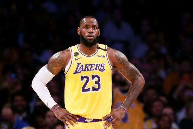 Tiger Woods lauds LeBron James' durability after.....